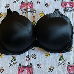 Bra - Victoria’s Secret 34DD